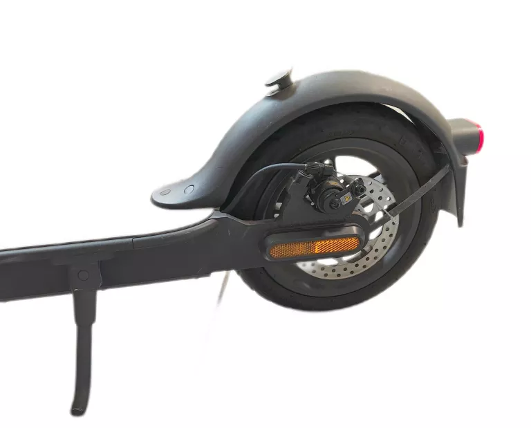 HULAJNOGA ELEKTRYCZNA XIAOMI MI SCOOTER ESSENTIAL (DDHBC08NEB) + ŁADOWARKA