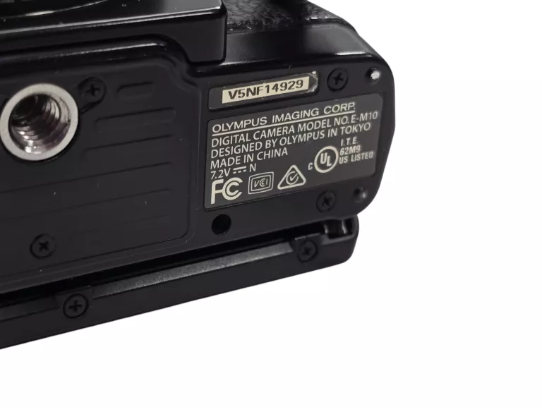 OLYMPUS OM-D E-M10 BODY