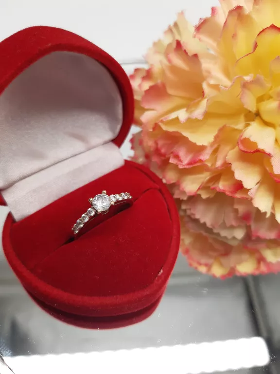 zloty-pierscionek-8k-333-172g-r12-ean-gtin-5903772051636