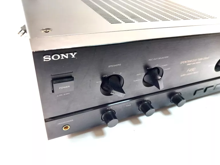 WZMACNIACZ SONY TA-F490 BN BRAK JEDNEGO GUZIKA