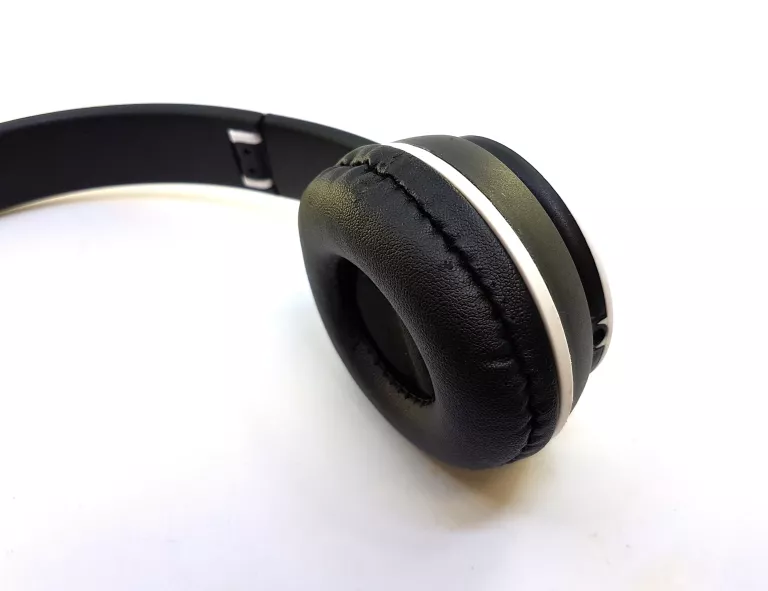 SŁUCHAWKI BEZPRZEWODOWE P47 BLUETOOTH MIKROFON