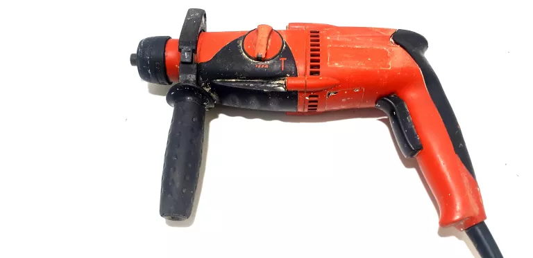 MŁOTOWIERTARKA HILTI TE10 750W SDS+