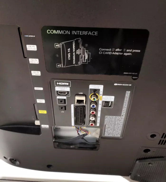 TELEWIZOR SAMSUNG UE40F6320AW + PILOT