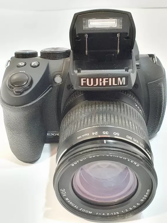 APARAT FUJIFILM FINEPIX HS30 EXR + OBIEKTYW 24-720MM 30X
