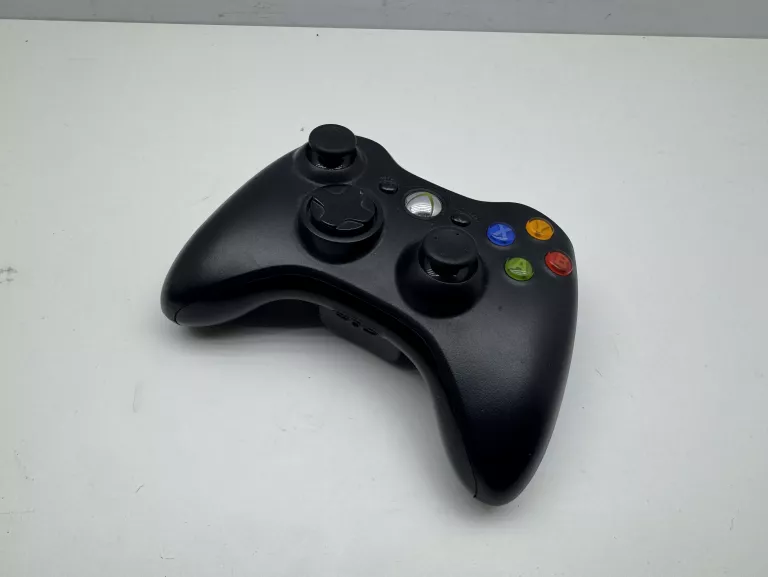 KONSOLA XBOX 360 E 500GB