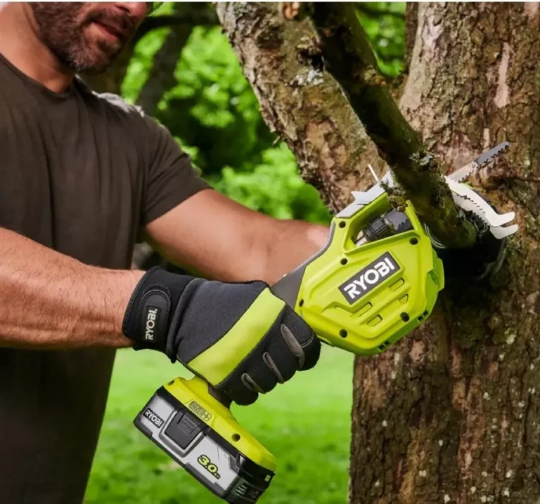 RYOBI RY18PSA-0 PILARKA SZABLASTA AKUMULATOROWA DO GAŁĘZI 18V CM526