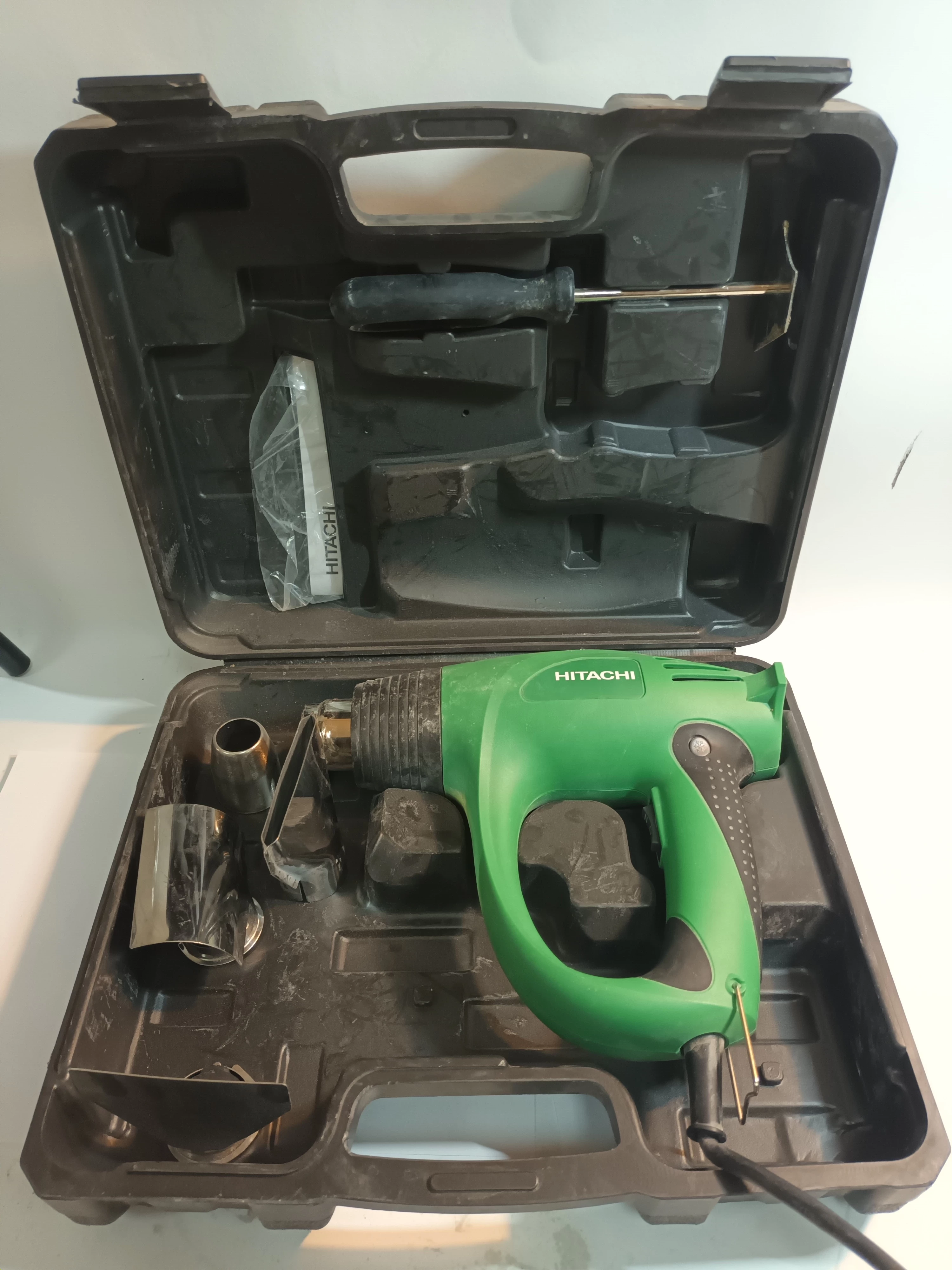 opalarka-hitachi-rh-600t-walizka-rynek-5-kety