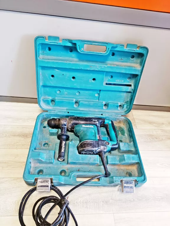 MŁOT UDAROWY SDS PLUS SIECIOWE MAKITA 4,9 J 850 W 230 V