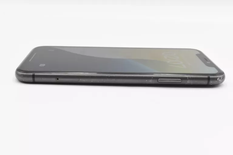 TELEFON IPHONE 11 64GB