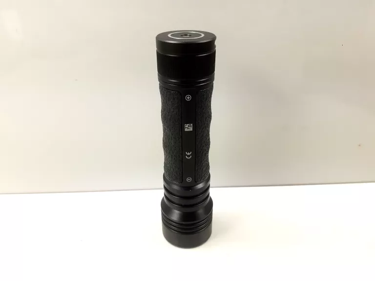 LATARKA EDC OLIGHT SEEKER 3 PRO BLACK - 4200 LUMENÓW AKUMULATOROWA