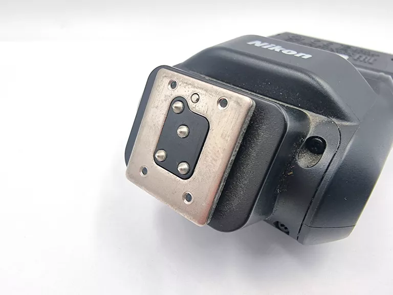 NIKON SPEEDLIGHT SB-300