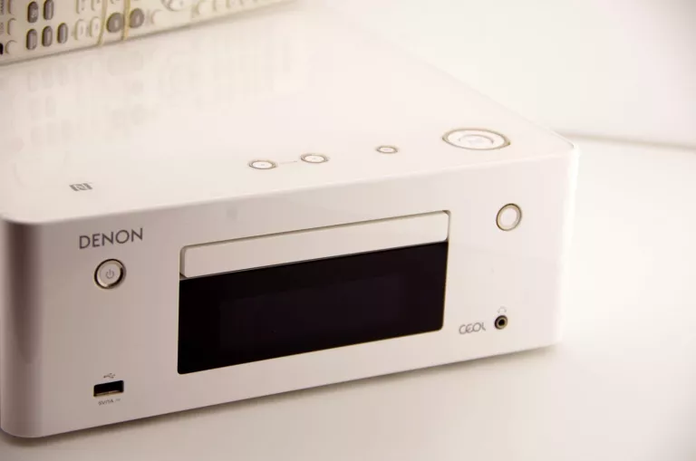 ZGRABNY AMPLITUNER STEREO DENON CEOL RCD-N9 FAJNY STAN PILOT