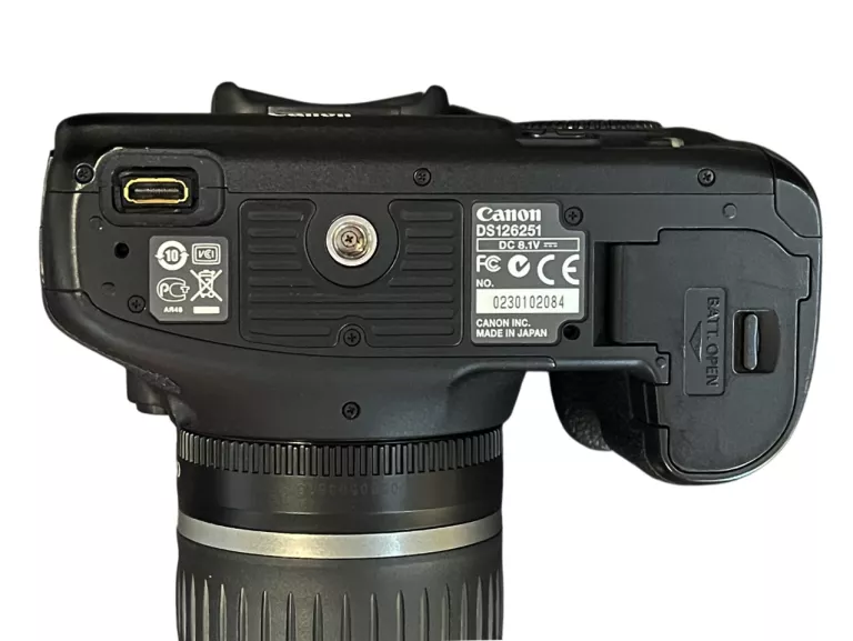 APARAT CANON EOS 7D + OBIEKTYW EF-S 18-55MM F/3.5-5.6 PRZEBIEG 77363 ZDJĘĆ
