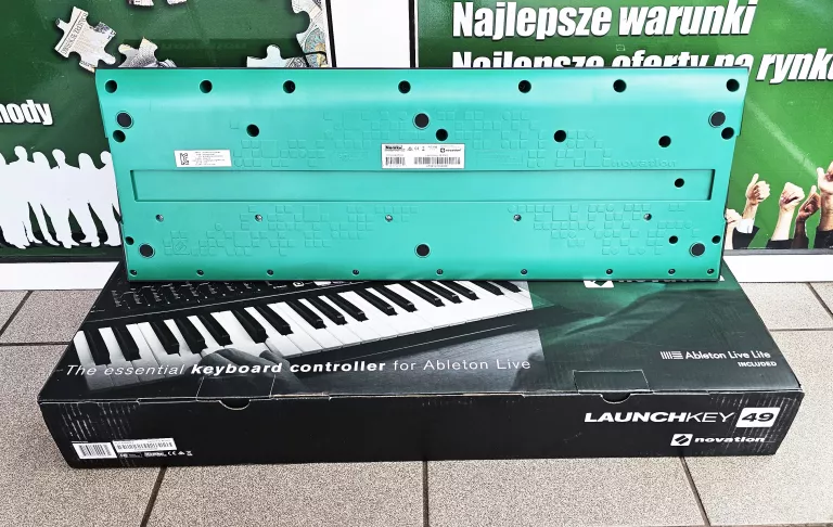 KONTROLER MIDI NOVATION LAUNCHKEY 49 MK2 / KABEL / PUDEŁKO
