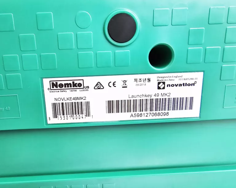 KONTROLER MIDI NOVATION LAUNCHKEY 49 MK2 / KABEL / PUDEŁKO