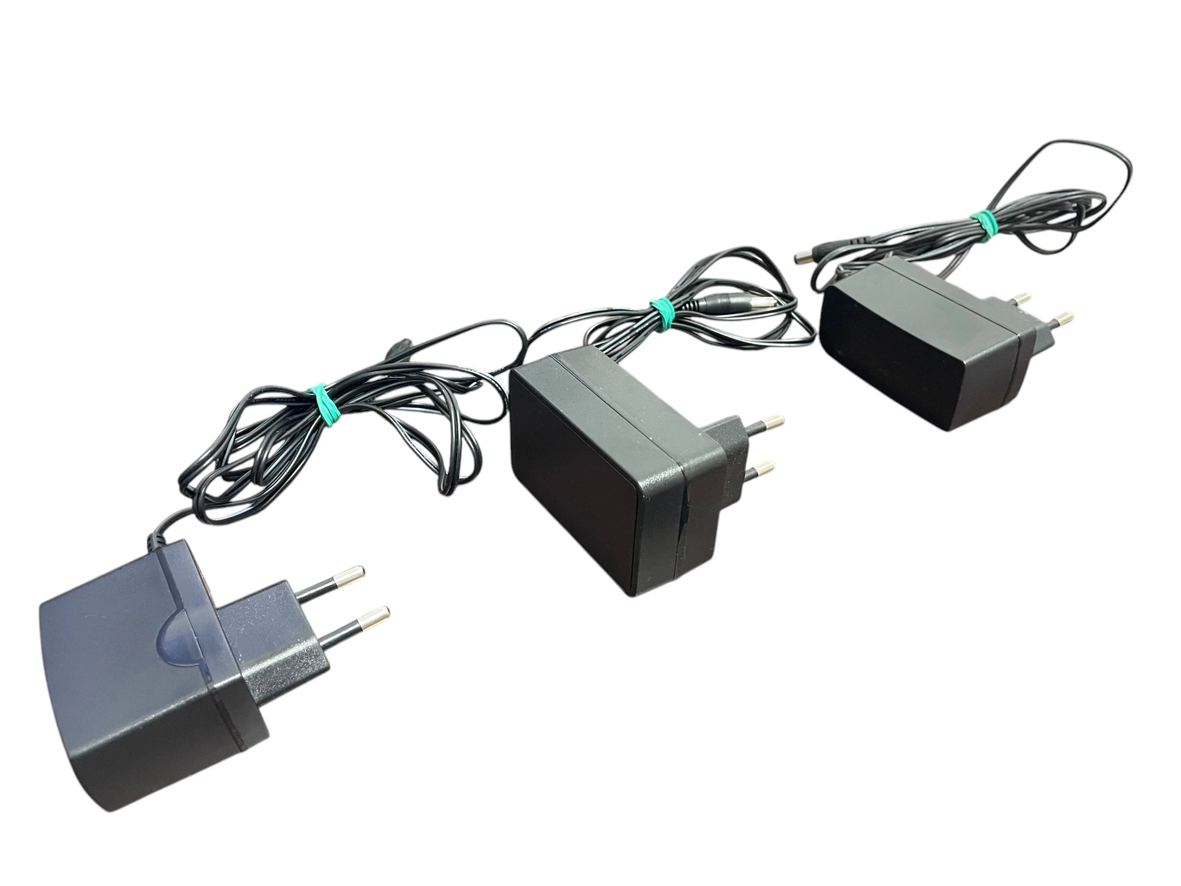 zestaw-do-monitoringu-2x-kamera-force-ip-v-4025b-marka-248811-1218495