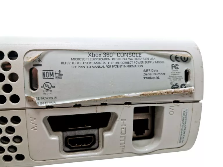KONSOLA XBOX 360 BIAŁA + KABEL ZASILAJĄCY