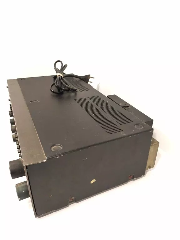 AMPLITUNER NIKKO R850