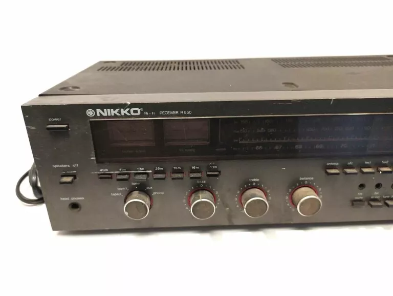 AMPLITUNER NIKKO R850