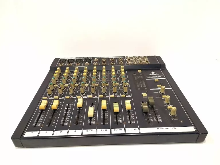 KONSOLA DJ BEHRINGER EURORACK MX1602A