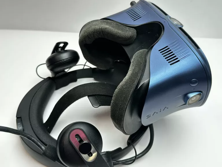 GOGLE VR HTC VIVE COSMOS
