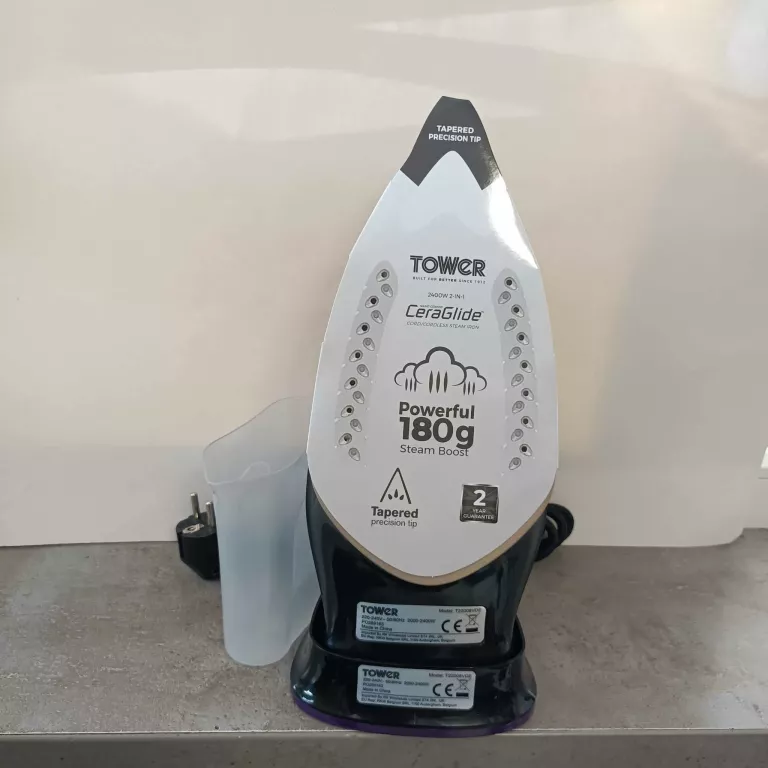 ŻELAZKO TOWER 2W1 2400W