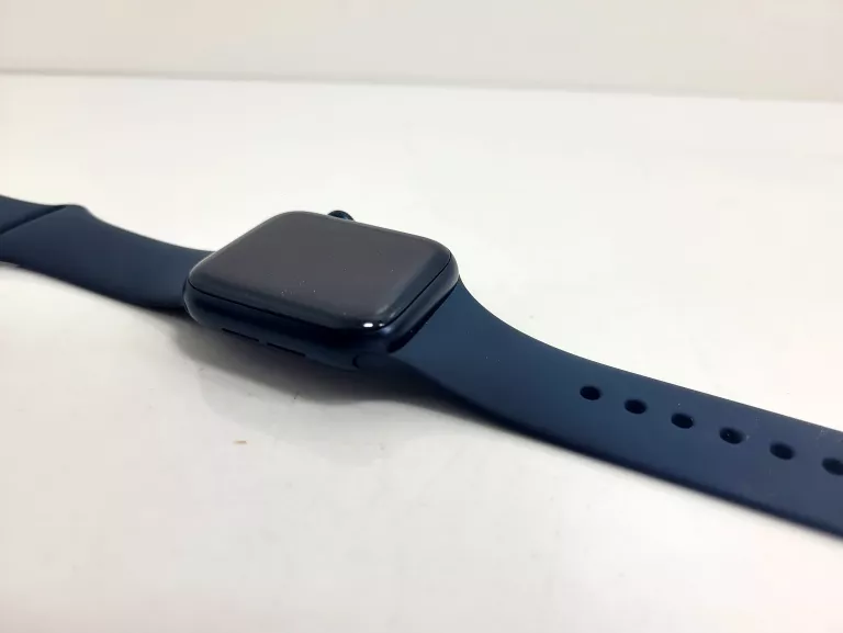 SMARTWATCH APPLE WATCH SE A2722 (2ND GEN) GPS 40MM CZARNY
