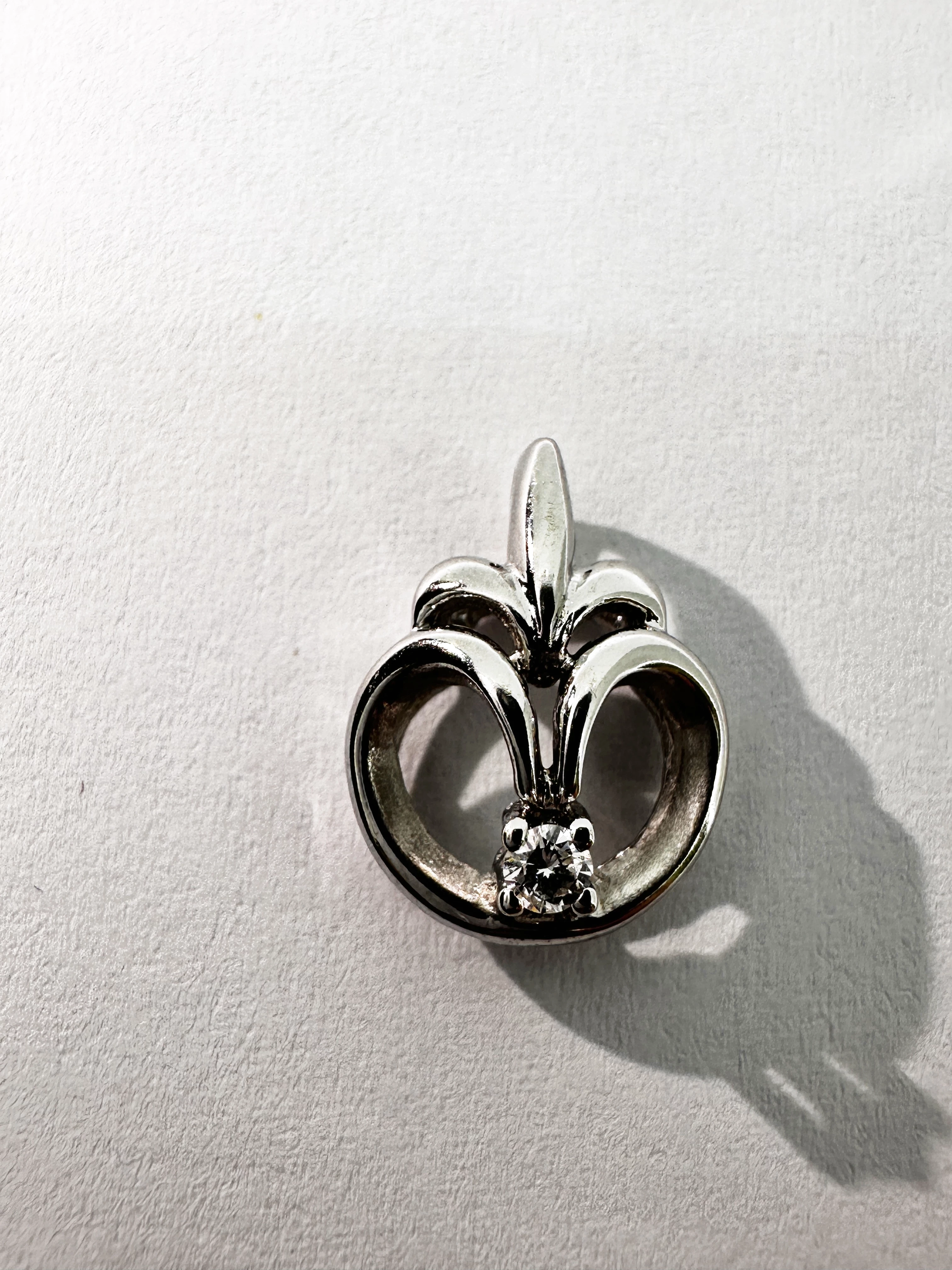 zawieszka-biale-zloto-137g585-kamien-17088-4194304