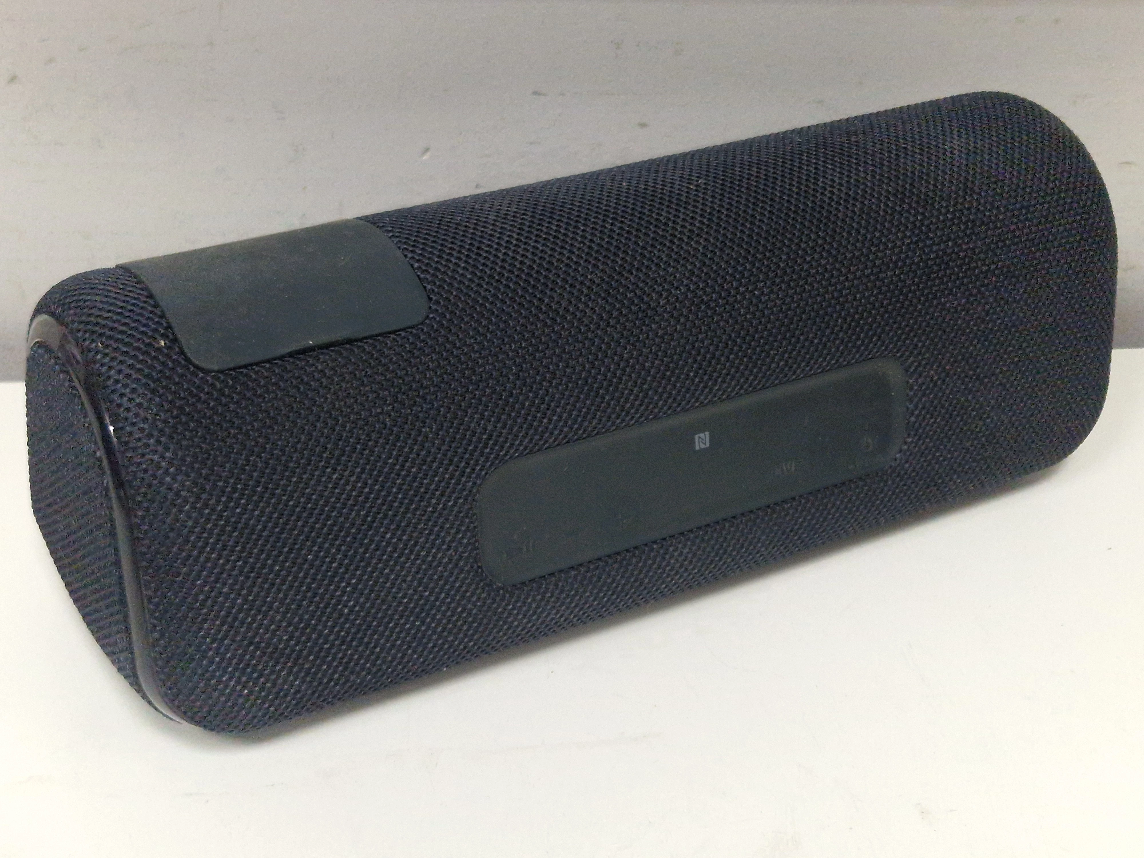 glosnik-przenosny-sony-srs-xb41-ladowarka-stan-11323-2