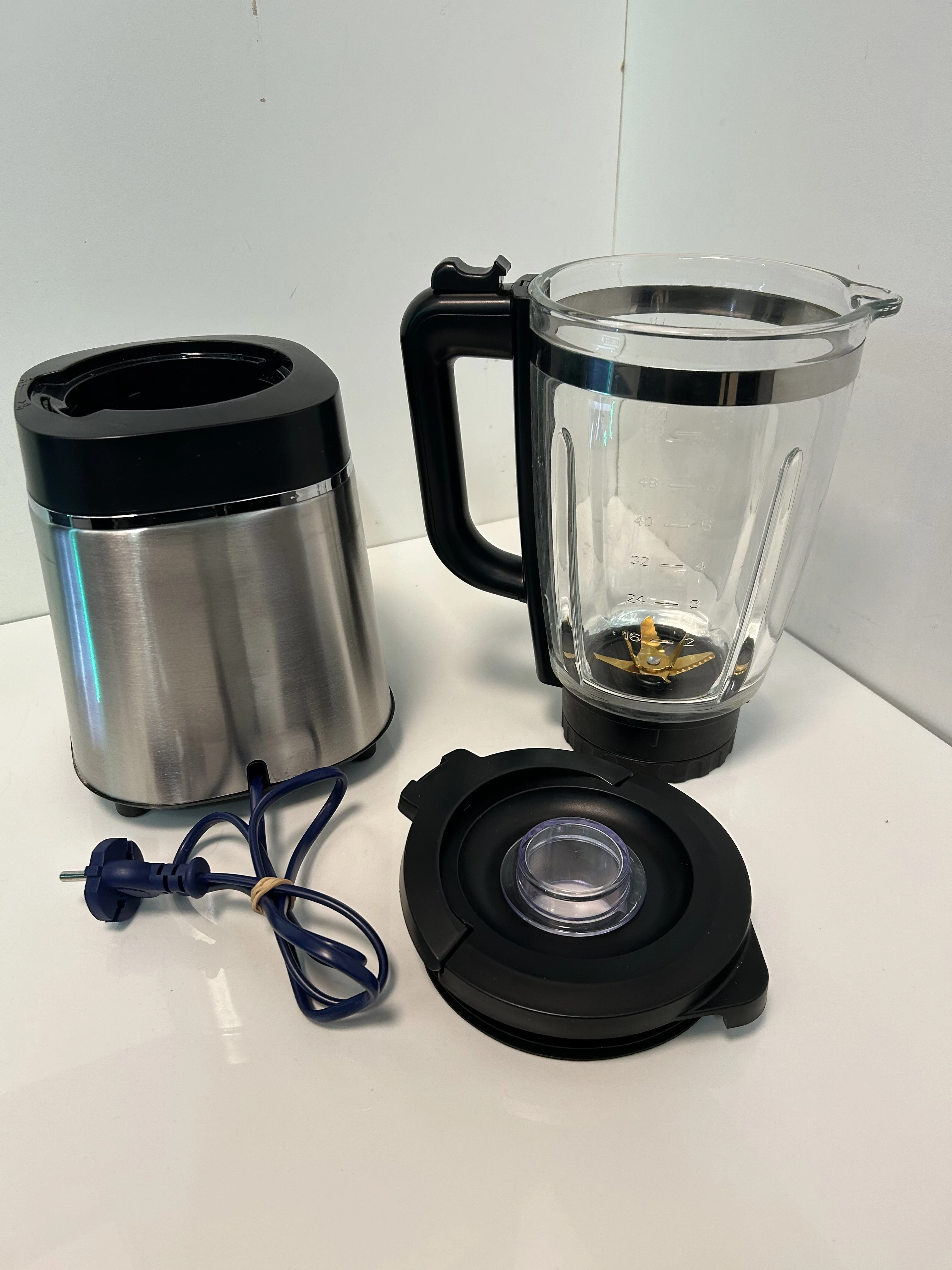 blender-kielichowy-koenic-kbl-tr-141724-komplet-moc-60000