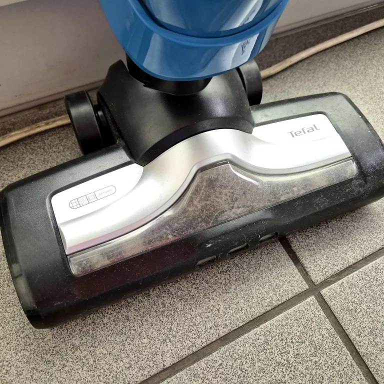 ODKURZACZ PIONOWY CYKLONOWY TEFAL DUAL FORCE TY6751 SKŁADANY BEZWORKOWY