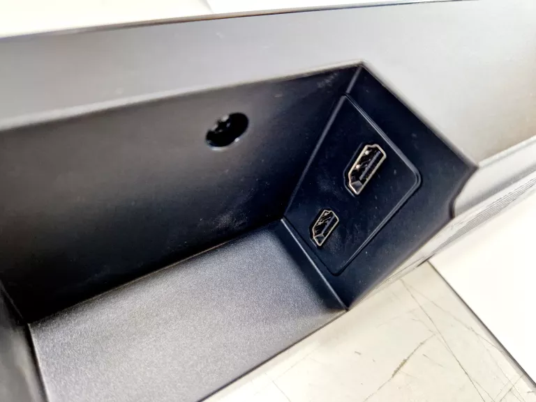 ZESTAW: SOUNDBAR SAMSUNG HW-B650D + SUBWOOFER SAMSUNG PS-WD75B + PILOT