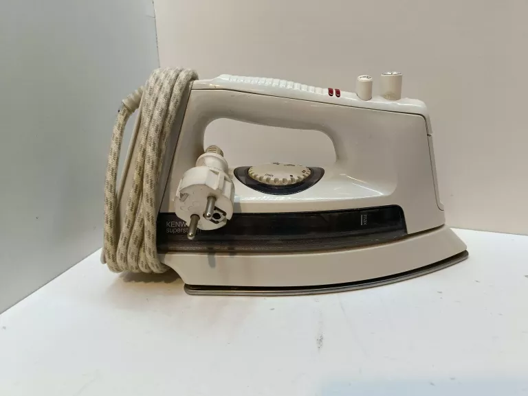 ZELAZKO KENWOOD ST560 B/N