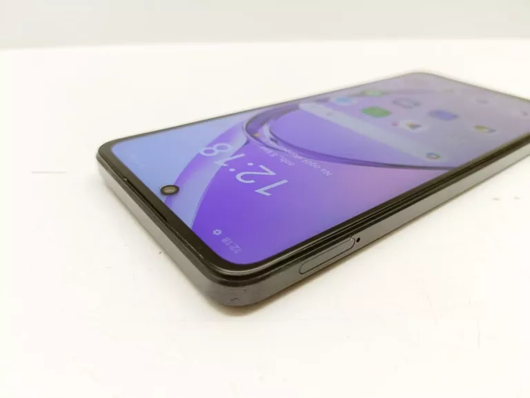 TELEFON OPPO A40 4GB/128GB