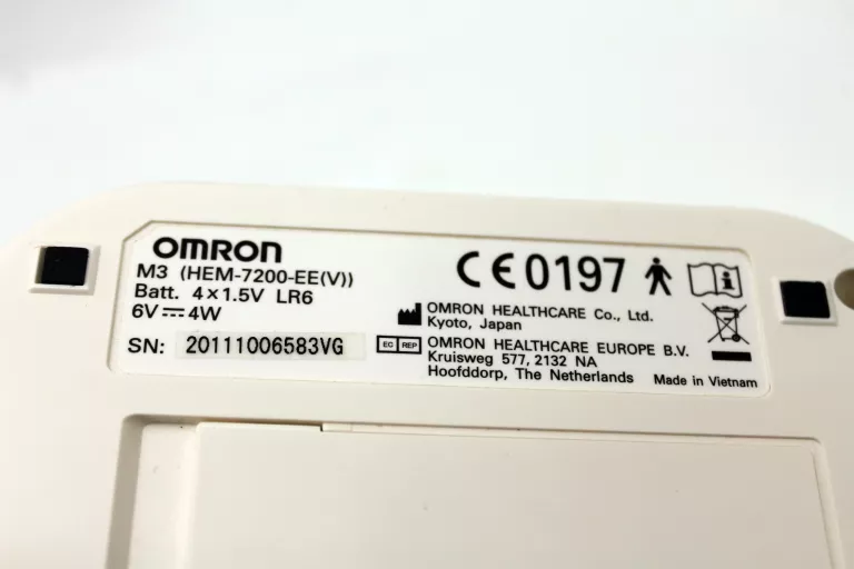 CIŚNIENIOMIERZ NARAMIENNY OMRON M3 + ŁADOWARKA + POKROWIEC