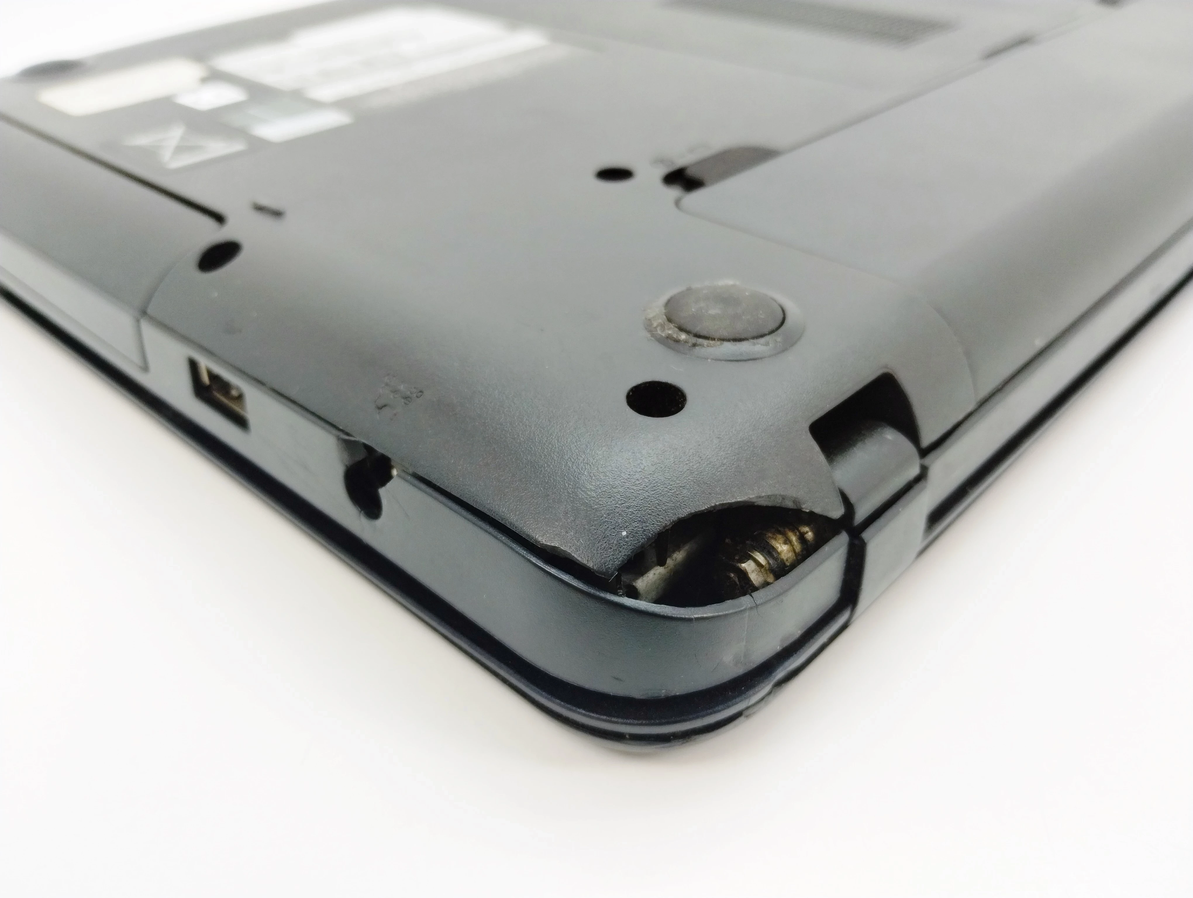 laptop-toshiba-satellite-c855d-s5103-typ-dysku-twardego-128550-1