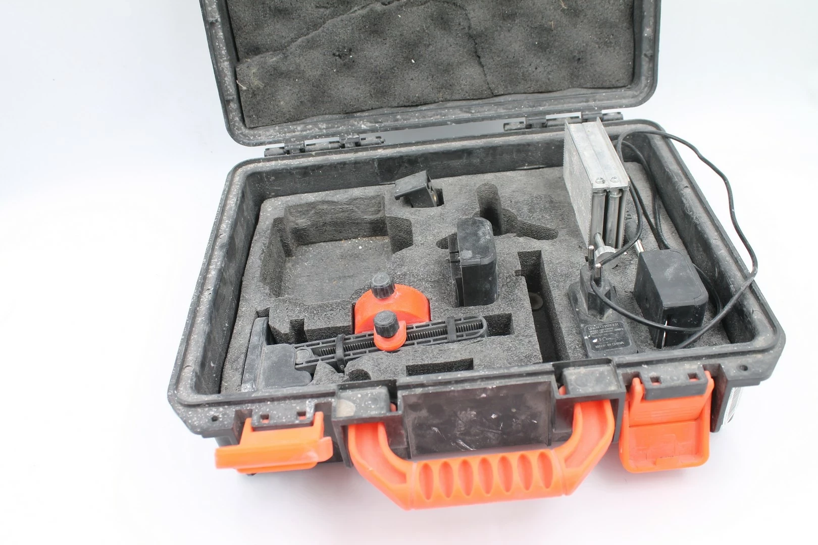 poziomica-laserowa-heckermann-16-linii-walizka-ean-gtin-5907494415028