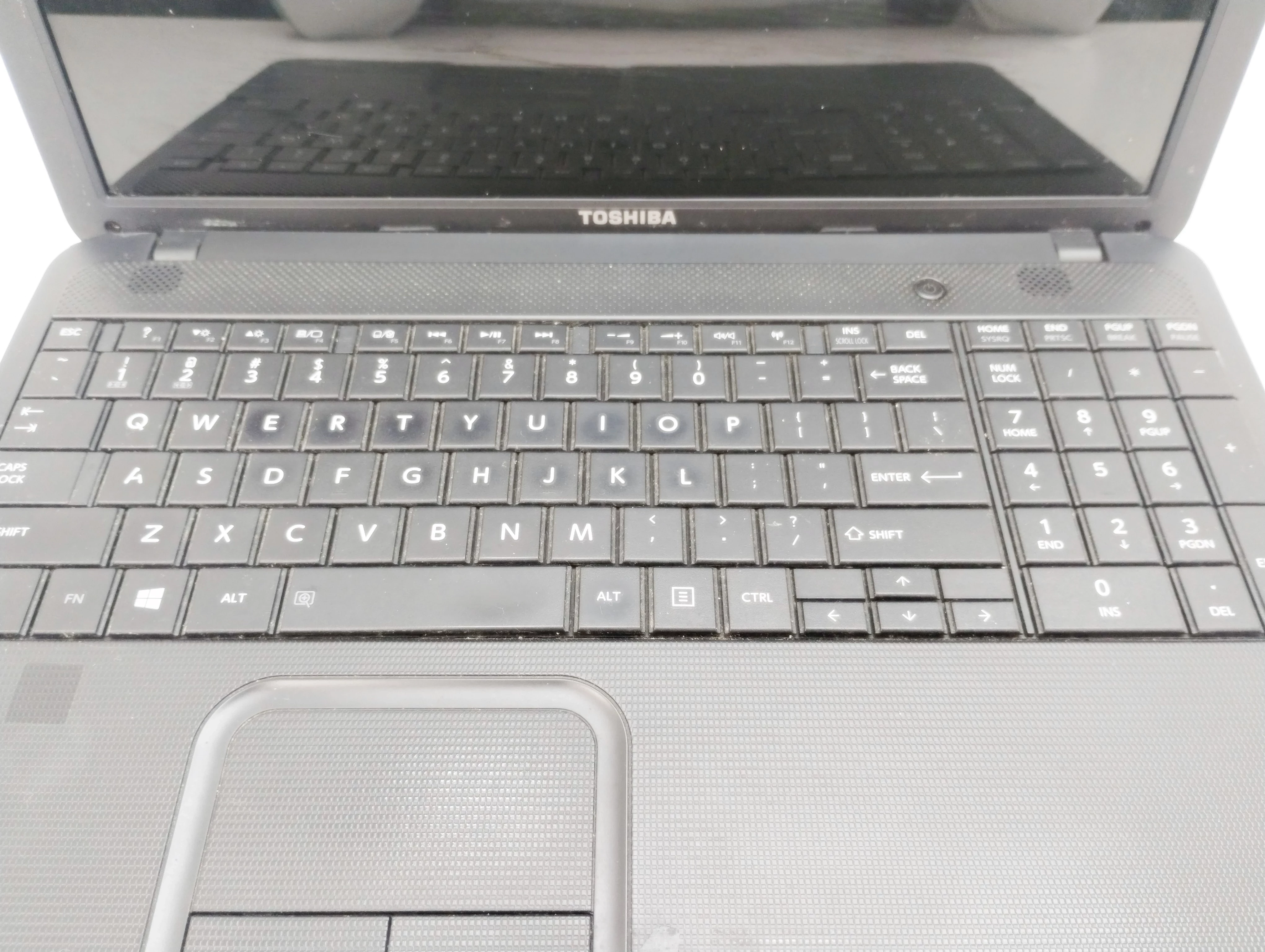 laptop-toshiba-satellite-c855d-s5103-przekatna-ekranu-156