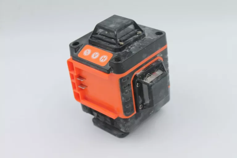 poziomica-laserowa-heckermann-16-linii-walizka-kod-producenta-pozytywnyhurt-pozlin