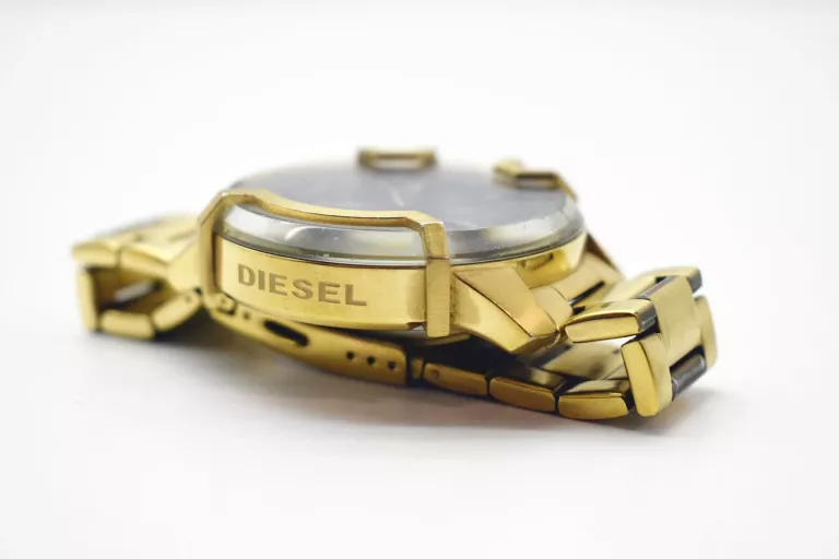 ZEGAREK DIESEL DZ4522