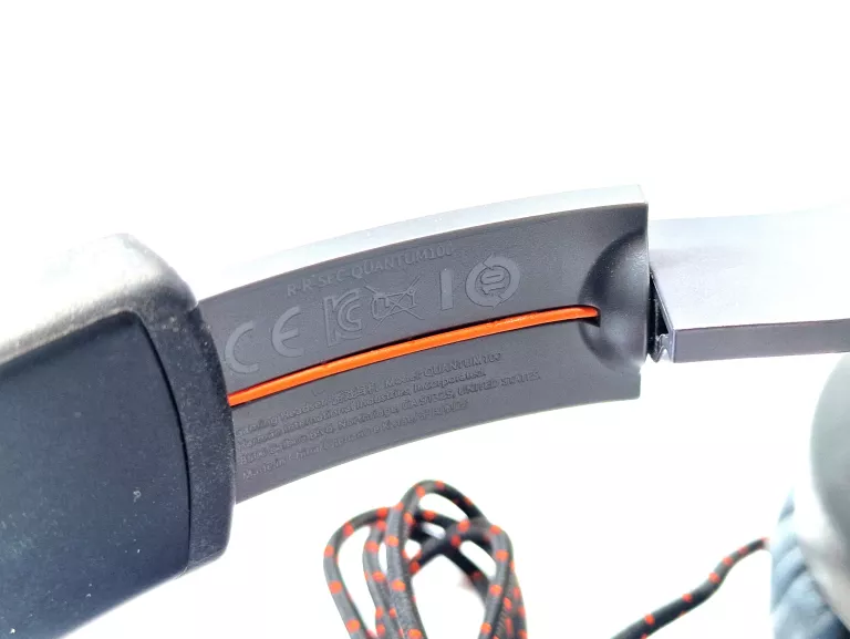 SŁUCHAWKI JBL QUANTUM 100