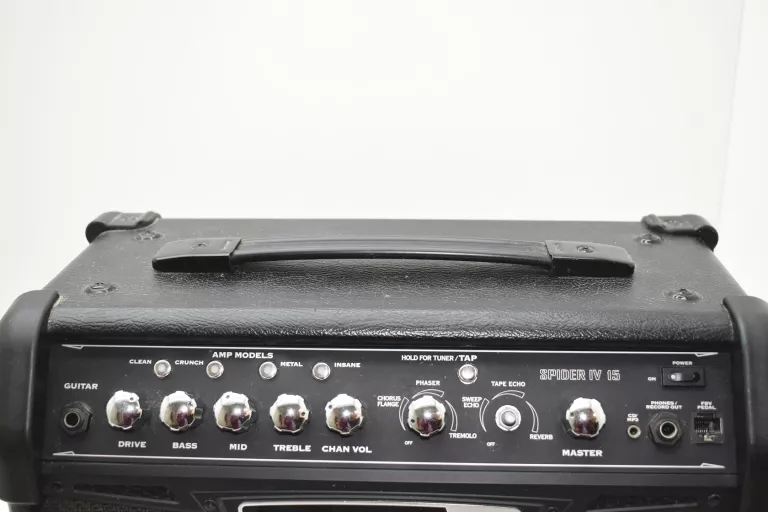 WZMACNIACZ GITAROWY LINE 6 SPIDER IV 15