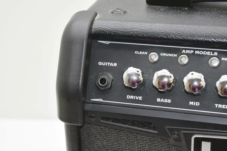 WZMACNIACZ GITAROWY LINE 6 SPIDER IV 15