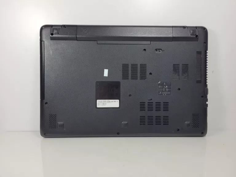 LAPTOP ACER E5-511 8/256GB INTEL PENTIUM N3530