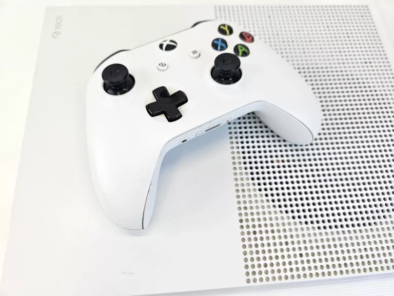 KONSOLA XBOX ONE S 500 GB PAD ANALOG WARIUJE