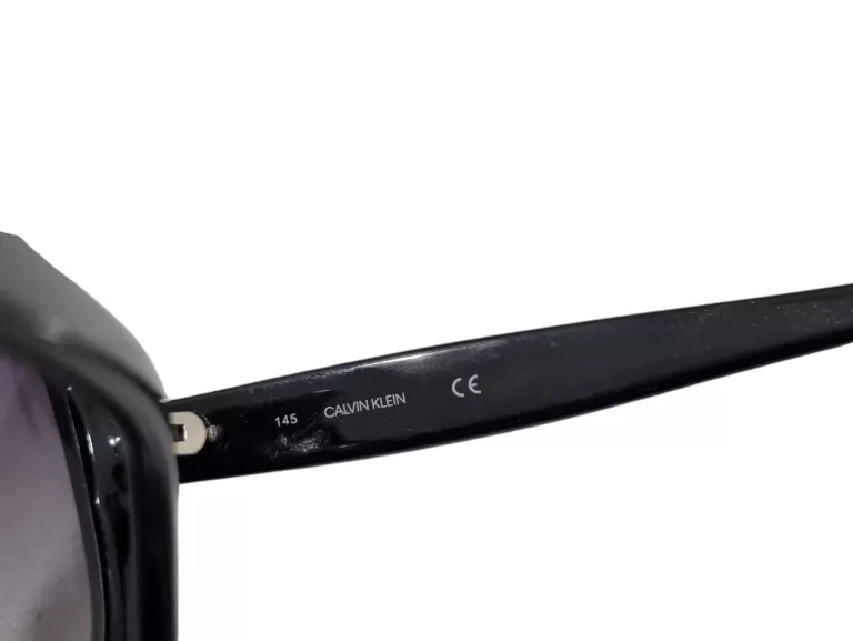 DAMSKIE OKULARY PRZECIWSŁONECZNE CALVIN KLEIN CK 19538S