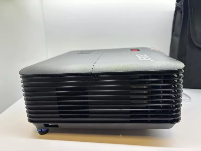 PROJEKTOR ACER NITRO G550+PILOT TORBA