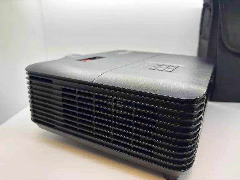 PROJEKTOR ACER NITRO G550+PILOT TORBA