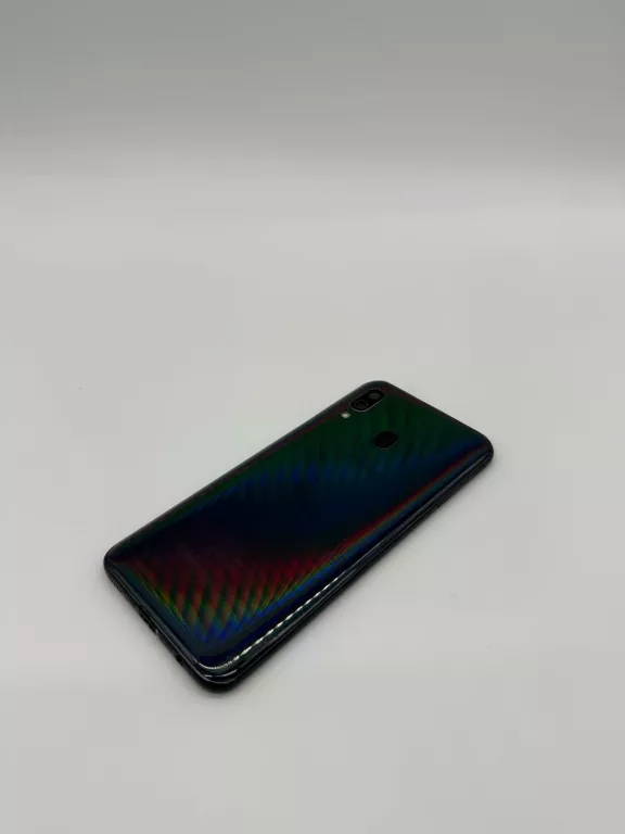 TELEFON SAMSUNG GALAXY A40 4/64GB SOLO DB STAN!