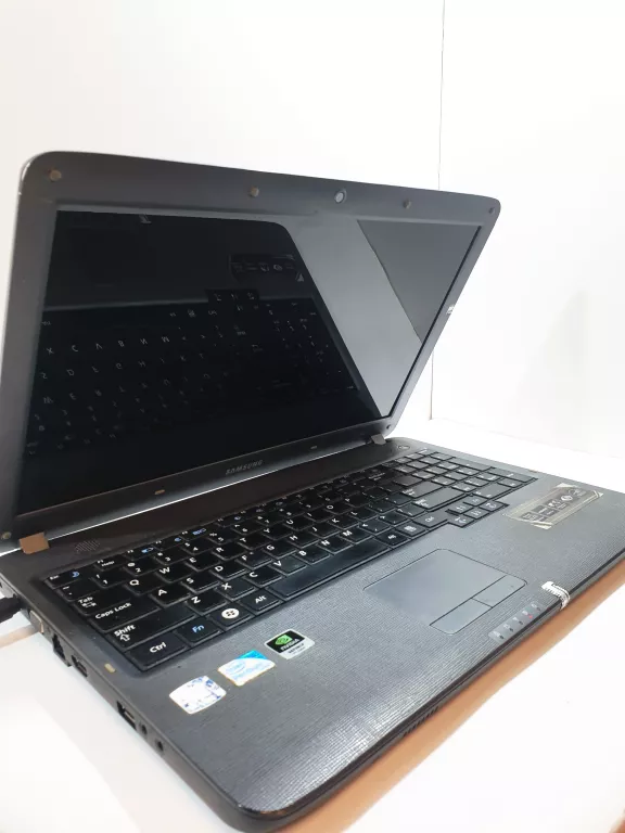 LAPTOP SAMSUNG NP-R530 3GB/320GB